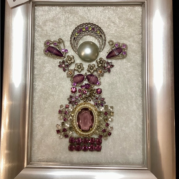 Angel Keri - Picture 1 of 2